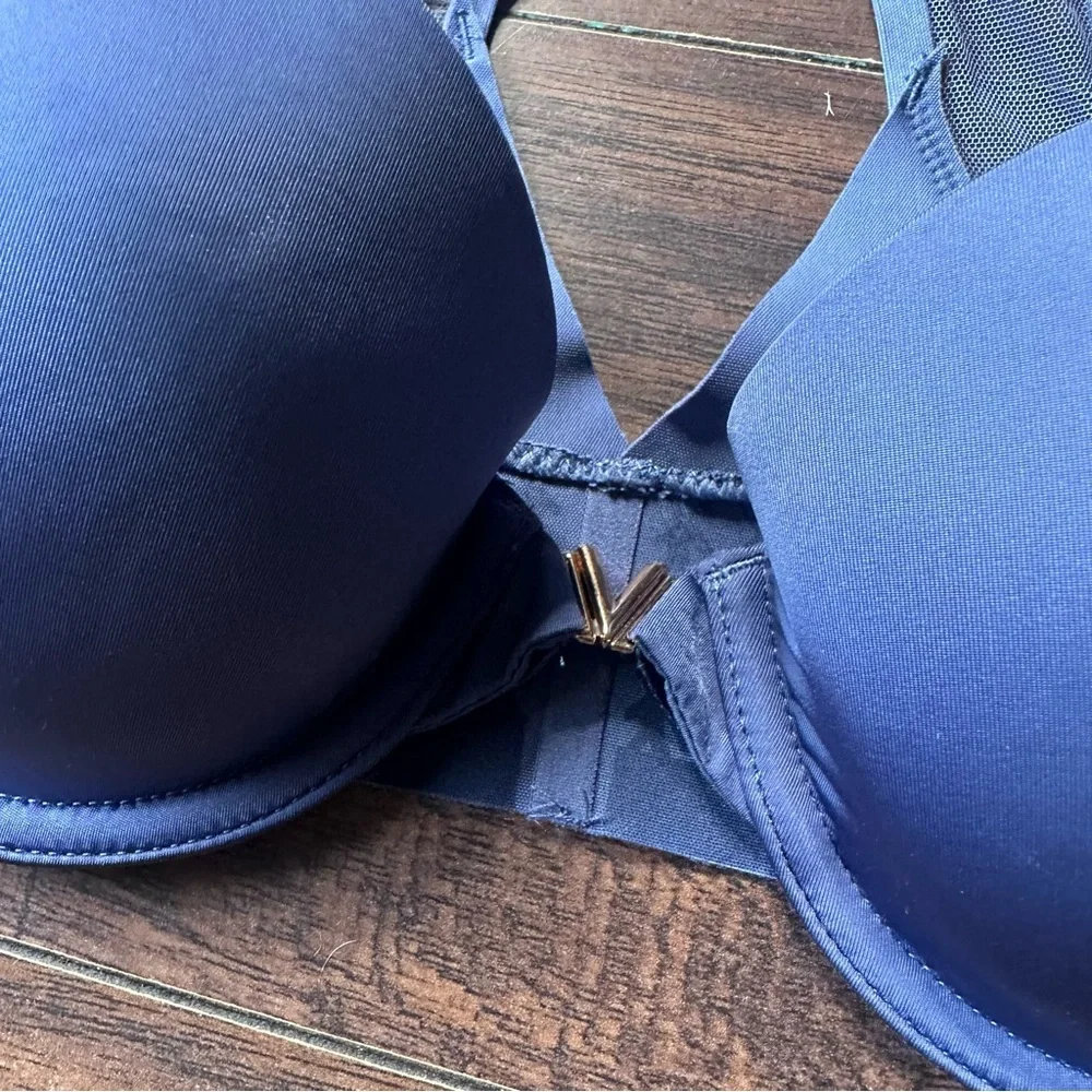 Victoria's Secret Blue Front Closure Lined Demi Bra